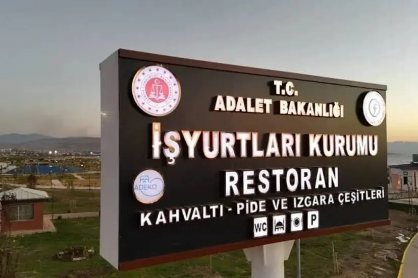 Van Sahil Yolu’nda İşyurtları restoranı açıldı