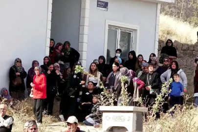 Van'da 11 kişinin yaralandığı TIR kazasında ölen polis memuru Kayseri'de defnedildi