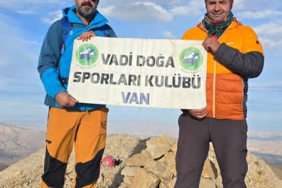 Van'da 3 bin 600 rakımlı İspiriz Dağı'na zirve tırmanışı
