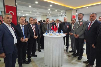 VAN’DA CUMHURİYET RESEPSİYONU DÜZENLENDİ
