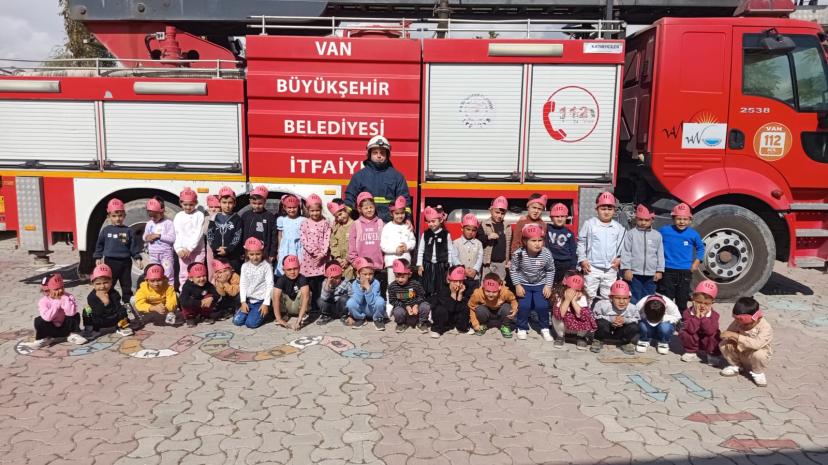 Van'da İtfaiye Haftası kutlandı