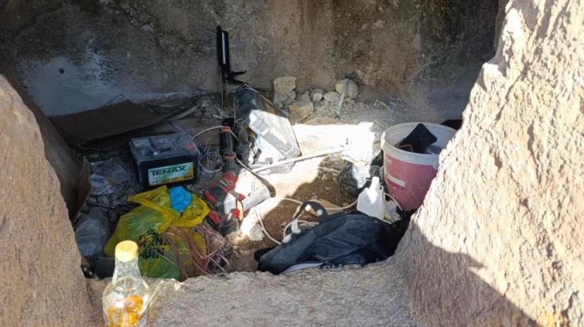 Van'da Kaya mezarda define arayanlara suçüstü