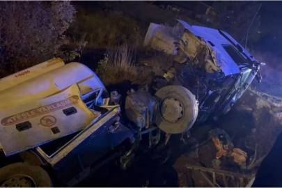 Van'da tır ile otomobil çarpıştı: 2 ölü, 2 yaralı