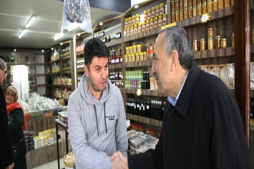AK Parti Van BB Başkan Adayı Arvas’tan esnaf ziyareti