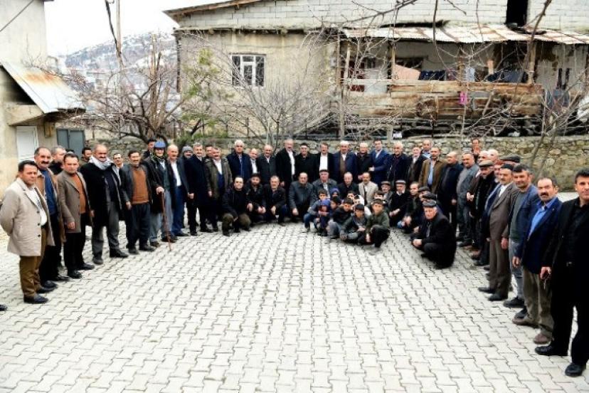 Başkan Şeylan'a vatandaşlardan yoğun ilgi