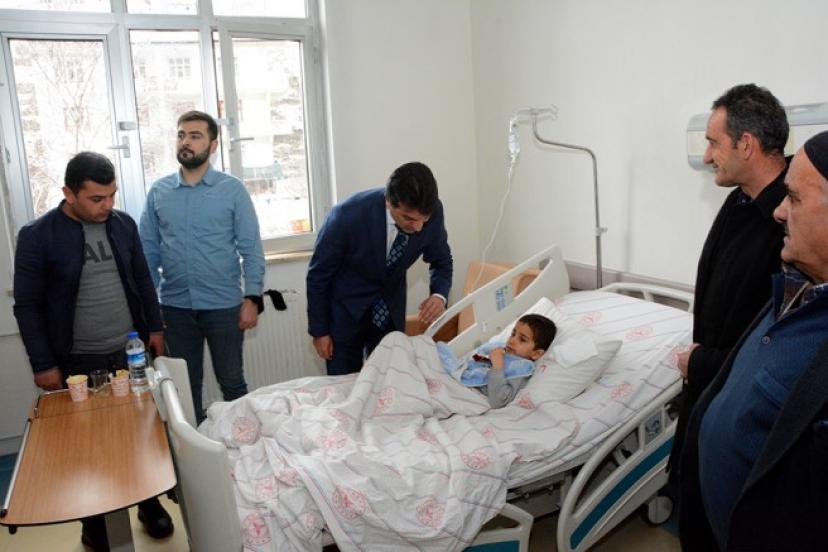 Başkan Şeylan'dan Hastane Ziyareti