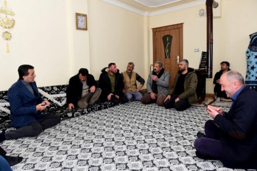 Başkan Şeylan’dan Uzuntekne Mahalle’sine ziyaret