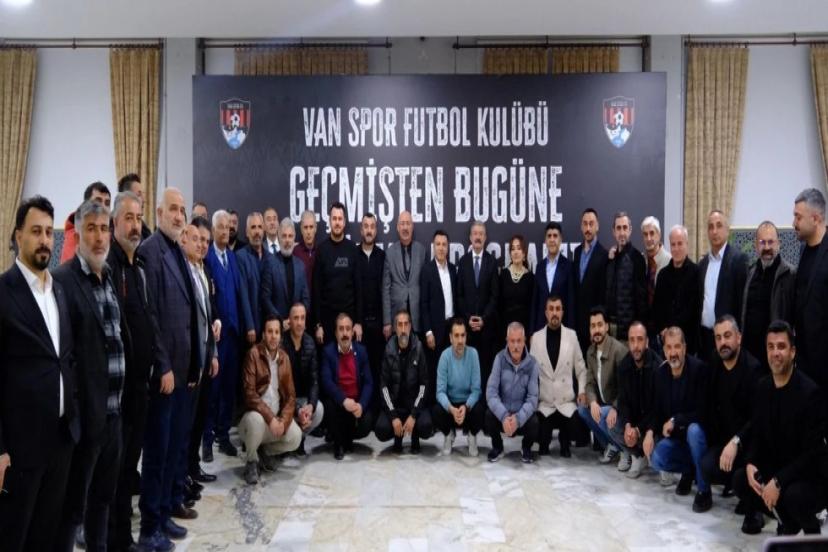 Başkan Temel: Vanspor için geleceğe yatırım yapıyoruz!