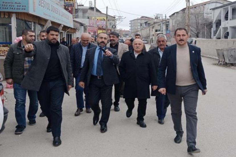 Belediye Başkan Adayı Bilici’den Karşıyaka Beşyol esnafına ziyaret