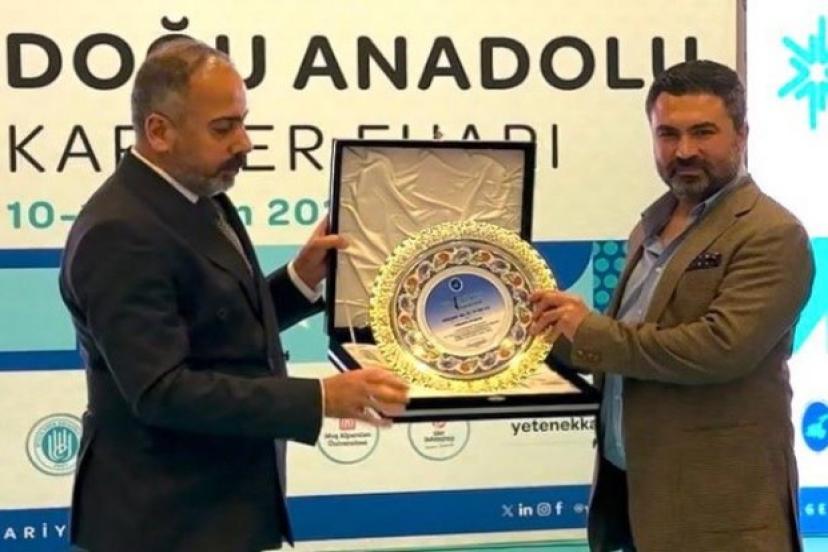 DAKAF’25’in ‘Pırlanta Sponsor’u Gökçenay’a anlamlı ödül