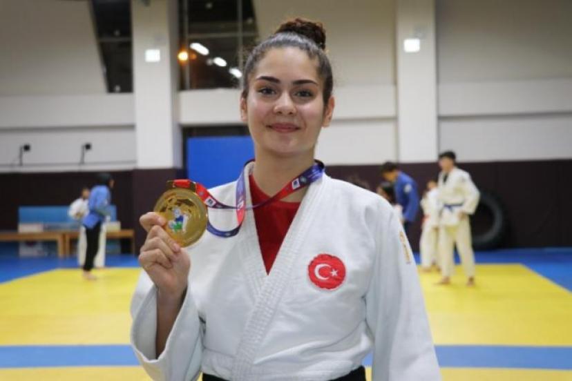  Dünya şampiyonu olan Vanlı sporcu Işıl Sinem Aydın olimpiyatlara hazırlanıyor  