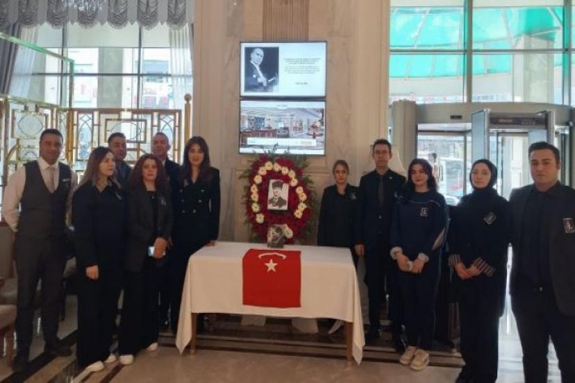 Elite World Van Genel Müdürü Oktay Aksoy’dan 10 Kasım mesajı