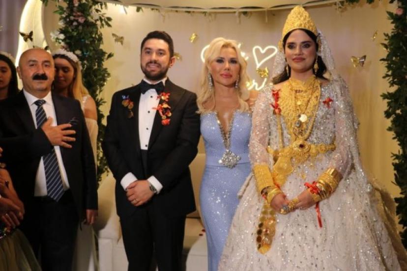 Ertuş aşiretinin düğününde Ceylan sahne aldı