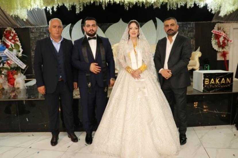 Hanoğlu ailesinin mutlu günü