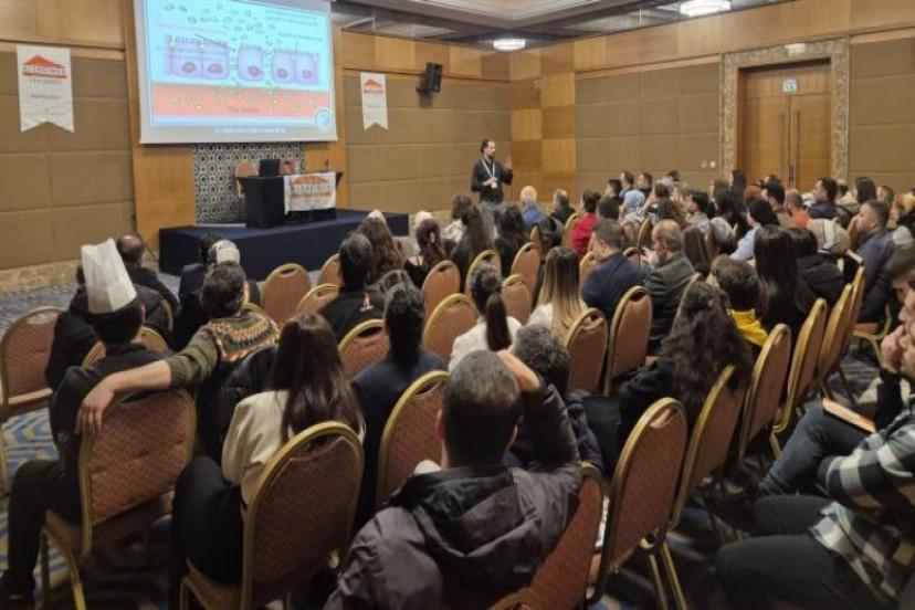  Hilton çalışanlarına Alzheimer farkındalık eğitimi  