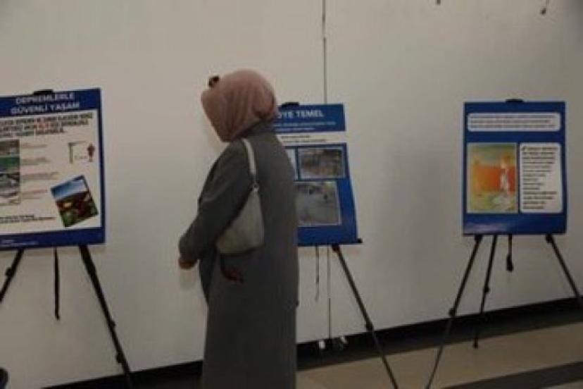 İpekyolu Belediyesi’nden 23 Ekim deprem sergisi