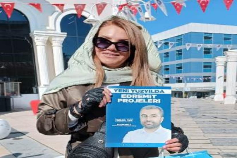 İranlı turizmci Roz Mohammadi'den Başkan Say'a başarı temennisi  