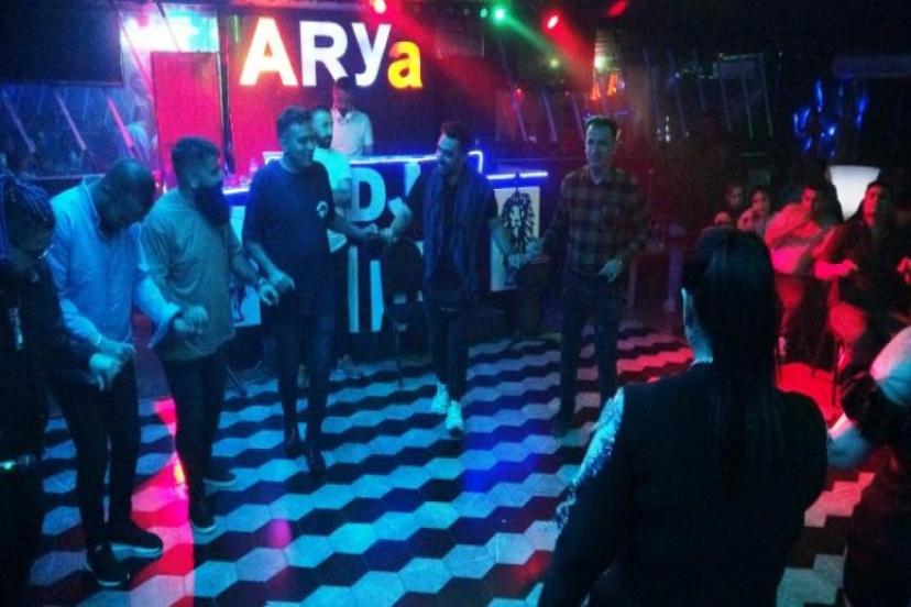 İranlılar Van’da halay çekmeyi öğreniyor  