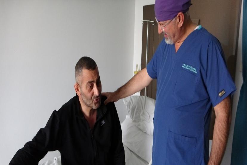 İzmit'te "Felç olursun, masada kalırsın" denilen hasta Lokman Hekim Van Hastanesinde sağlığına kavuştu  