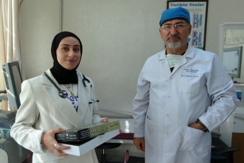 Kalbi bir zamanlar delik olan kız kalpleri ameliyat edecek