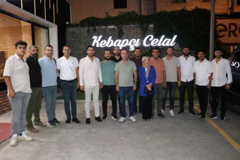 Kebapçı Celal turizmcileri ağırladı