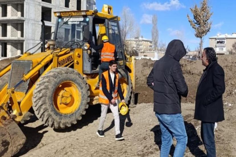  Müdür Yeşilova'dan operatörlük sınavına denetim  