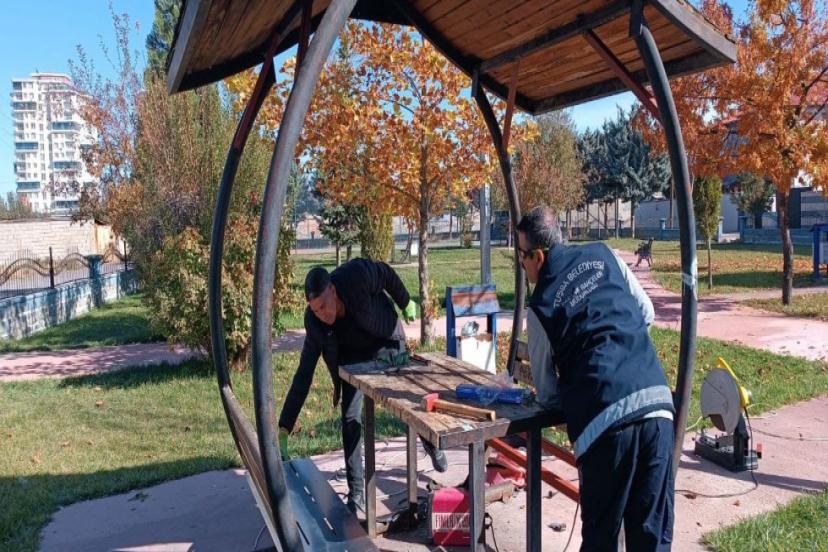 Tuşba’da Parklar Yenileniyor: 