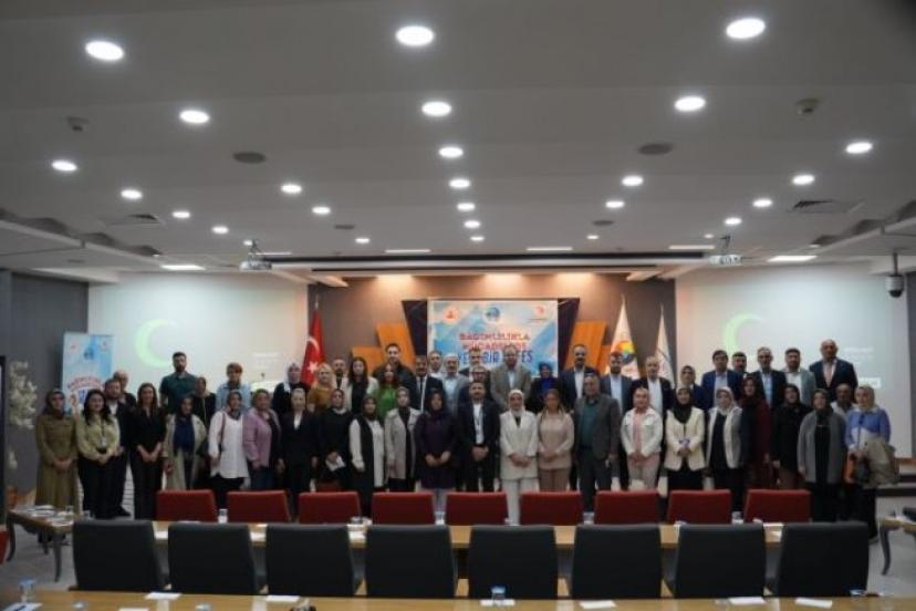 Urartu-Der'den 'Bağımlıklıkla Mücadele' semineri