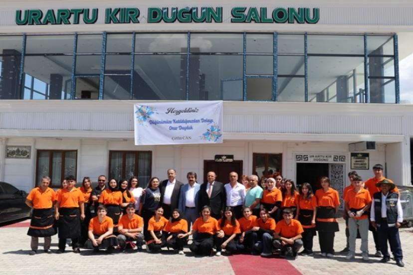 Urartu Kır Düğün Salonu Van ve bölgeye hitap ediyor