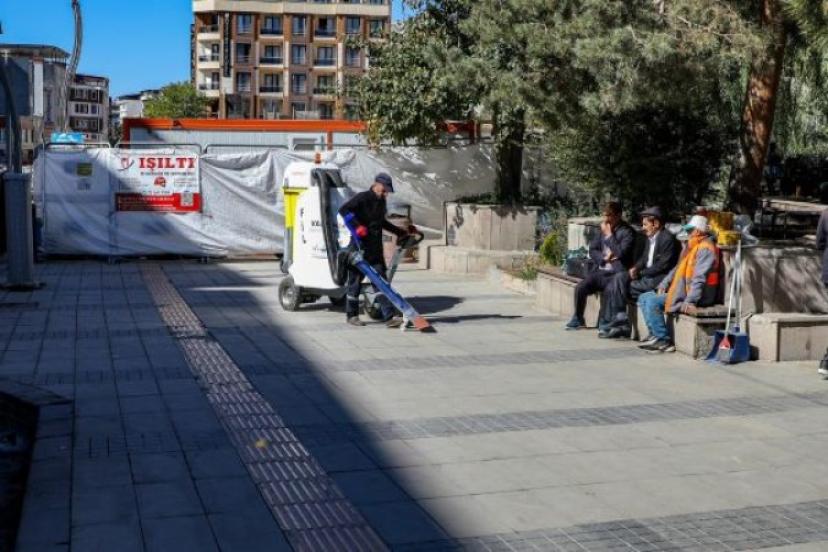 VAN BÜYÜKŞEHİR BELEDİYESİ'NDEN ÇEVRE DOSTU TEMİZLİK HAMLESİ