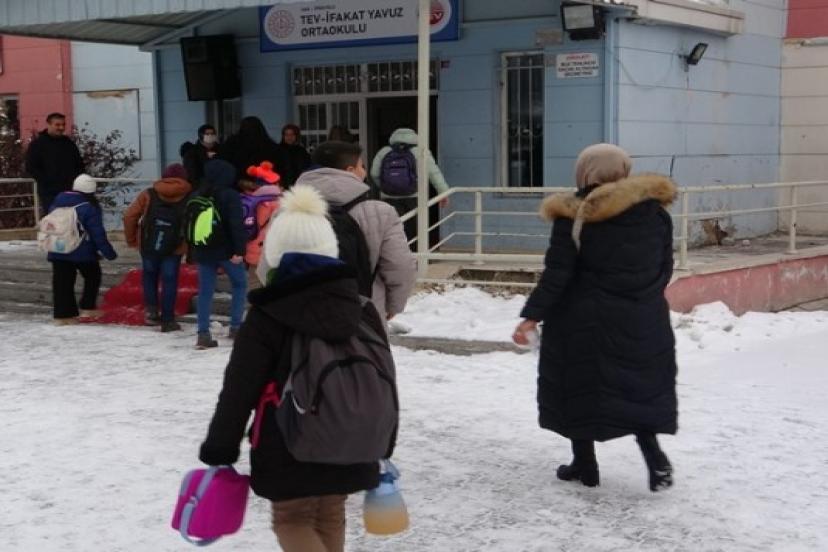 Van’da 312 bin öğrenci için ikinci dönem başladı