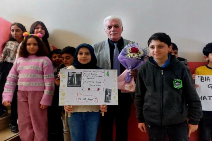 Van'da 43 yıllık eğitim çınarı mesleğe veda etti  