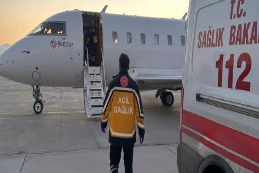 Van’da 5 günlük bebek ambulans uçakla İstanbul’a sevk edildi  