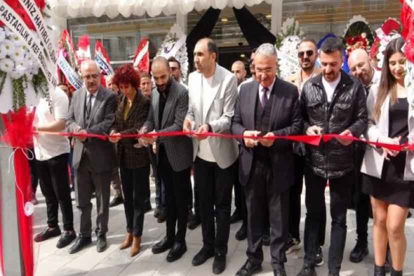 Van’da Ceasar Coffe hizmete açıldı