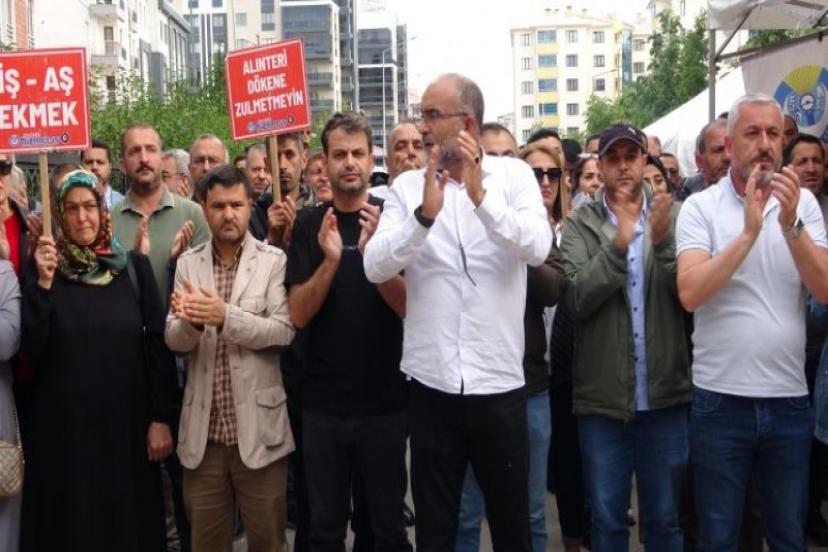 Van'da işten çıkarılan işçiler bayramı buruk karşılıyor 