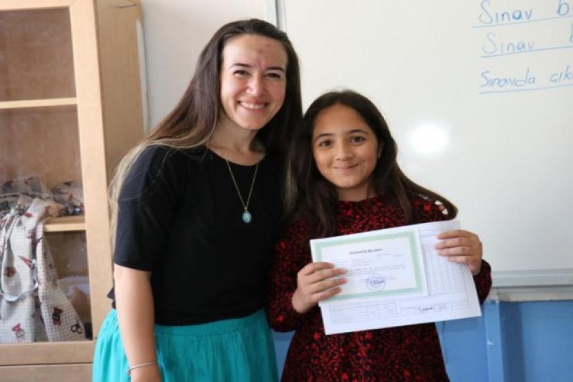 Van’da öğrencilerin karne heyecanı  