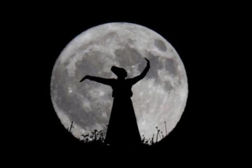 Van’da semazen ve dolunay güzel görüntüler oluşturdu  