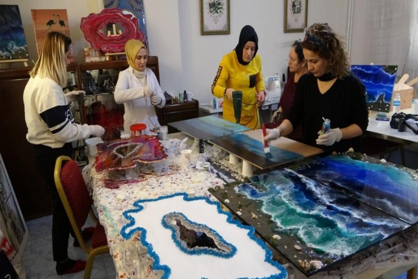 Vanlı kadınlara epoksi eğitimi