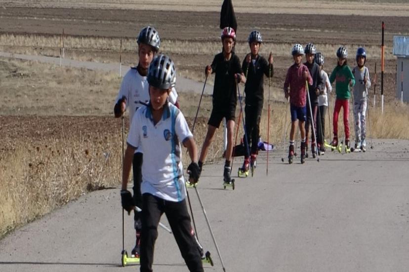 Vanlı kayakçılar Türkiye şampiyonasına hazırlanıyorlar