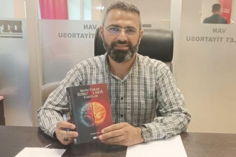 Vanlı öğretmenin kitabına yoğun ilgi