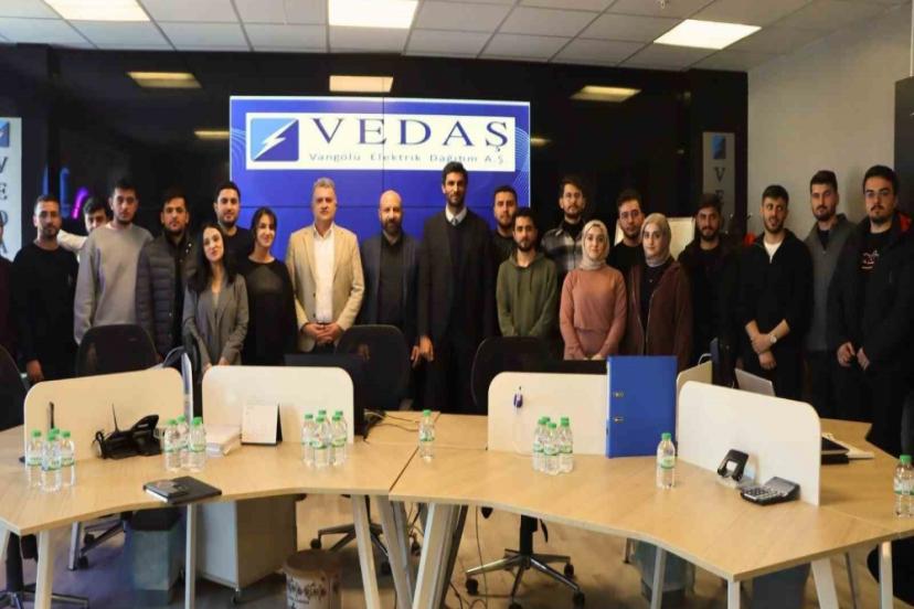 VEDAŞ, üniversite öğrencilerini misafir etti